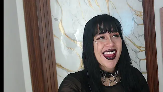Snapshot of valen_ros chatting on April 2, 2:37 pm valen ros online show from April 2, 2:37 pm