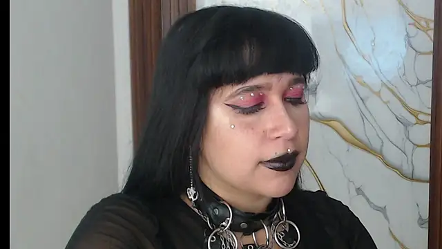 Snapshot of valen_ros chatting on April 9, 8:42 am valen ros online show from April 9, 8:42 am