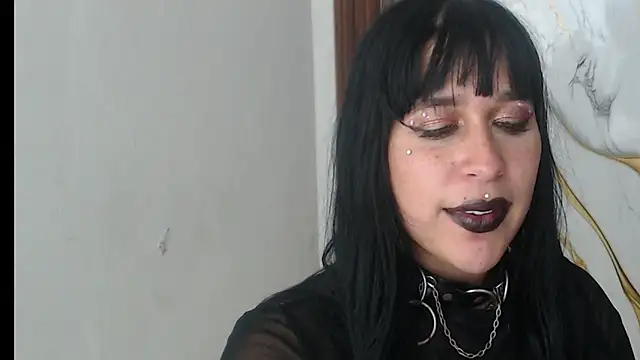 Snapshot of valen_ros chatting on April 16, 5:58 pm valen ros online show from April 16, 5:58 pm