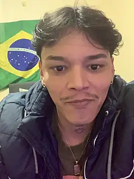 seucasal online show from June 18, 7:51 pm