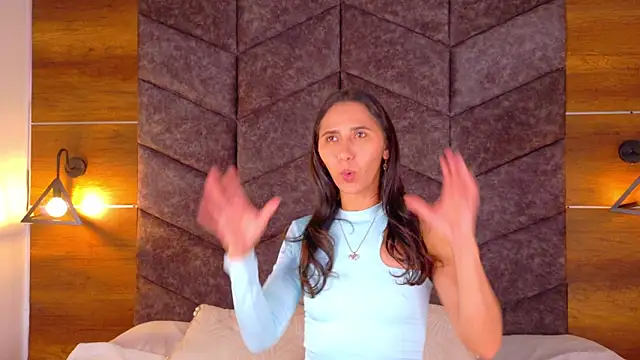 Snapshot of FernandaBrown__ chatting on February 23, 8:06 pm FernandaBrown online show from February 23, 8:06 pm