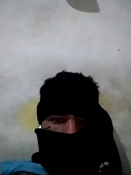 UnsureSlide online show from March 26, 2:39 am