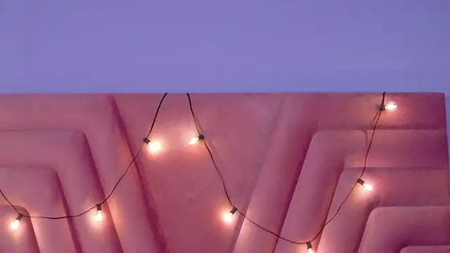 ThinPrincesss online show from February 8, 1:14 pm