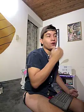 MaxParker21 online show from March 5, 12:34 pm