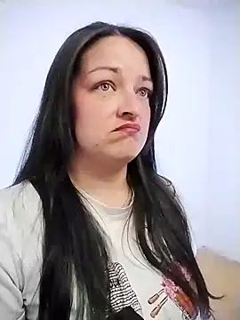 Snapshot of Ivanna_Greey1 chatting on February 15, 3:42 pm Ivanna Greey1 online show from February 15, 3:42 pm