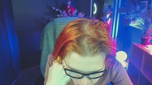 Snapshot of Ula_ulaa chatting on February 17, 6:10 am Ula ulaa online show from February 17, 6:10 am