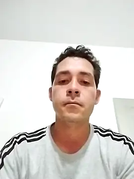 Snapshot of Santiago_vnz chatting on February 19, 6:09 am Santiago vnz online show from February 19, 6:09 am