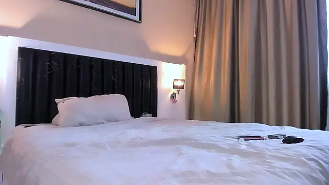 Snapshot of marrena_a chatting on February 16, 10:11 am marrena a online show from February 16, 10:11 am