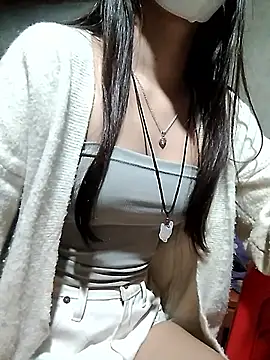 Snapshot of DoliceGirl2k chatting on April 1, 11:33 am DoliceGirl2k online show from April 1, 11:33 am