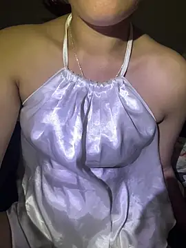 Snapshot of DoliceGirl2k chatting on May 27, 2:19 am DoliceGirl2k online show from May 27, 2:19 am