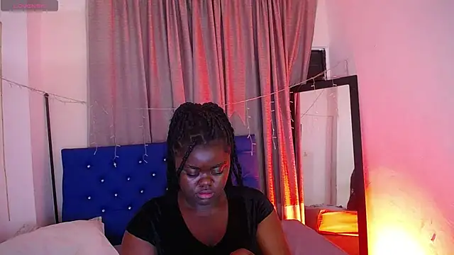 Snapshot of neighbor-ebony chatting on June 21, 2:58 am neighbor-ebony online show from June 21, 2:58 am