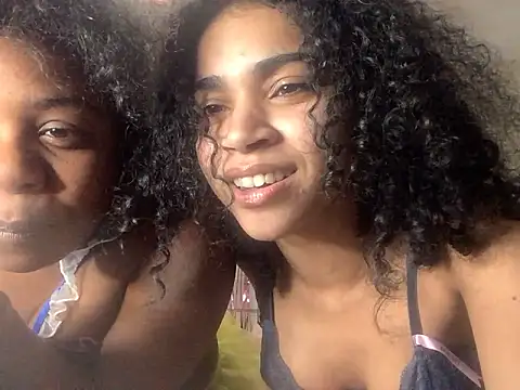 Snapshot of Ebony_Queeen chatting on February 9, 8:18 am Ebony Queeen online show from February 9, 8:18 am