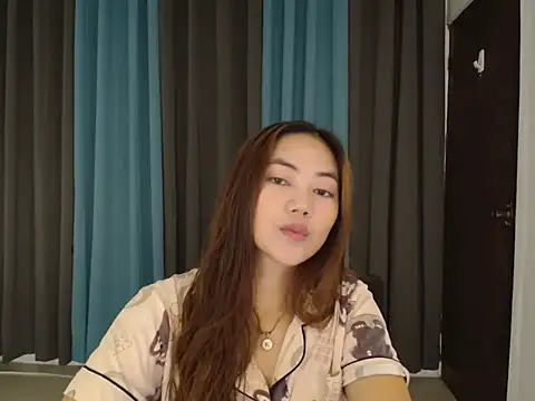 Snapshot of babydenxx69 chatting on February 5, 11:04 am babydenxx69 online show from February 5, 11:04 am