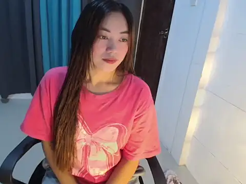 babydenxx69 online show from April 15, 9:49 am