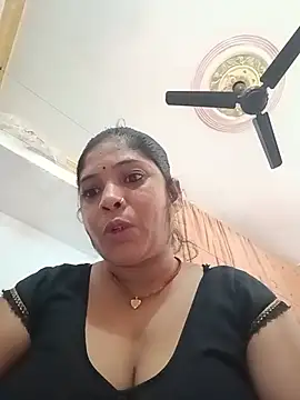 Snapshot of Horney_Bhabhi chatting on June 7, 7:12 am Horney Bhabhi online show from June 7, 7:12 am