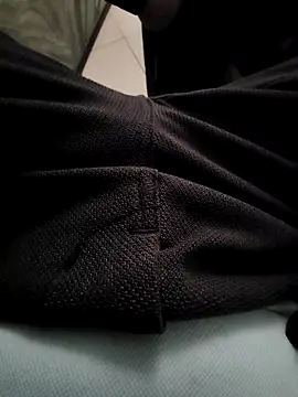 Snapshot of manish_8826 chatting on February 15, 8:46 am manish 8826 online show from February 15, 8:46 am