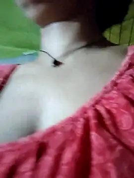 Snapshot of Sweet-runi chatting on April 24, 2:36 am Sweet-runi online show from April 24, 2:36 am