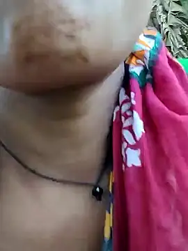 Snapshot of Sweet-runi chatting on May 2, 2:38 am Sweet-runi online show from May 2, 2:38 am