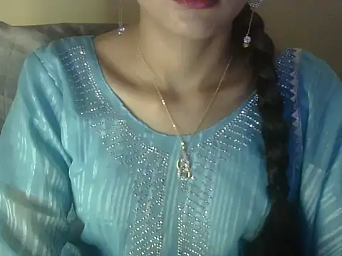 Mehaak  online show from April 7, 6:25 am