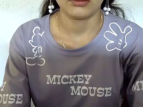 Snapshot of Mehaak_ chatting on August 3, 8:24 am Mehaak online show from August 3, 8:24 am