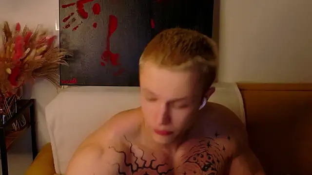 Snapshot of SterlingNoir chatting on February 15, 9:11 pm SterlingNoir online show from February 15, 9:11 pm