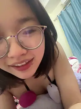 Alicia-a online show from March 4, 12:11 pm