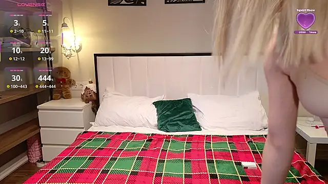 Snapshot of KatyaCherry chatting on February 11, 4:17 am KatyaCherry online show from February 11, 4:17 am