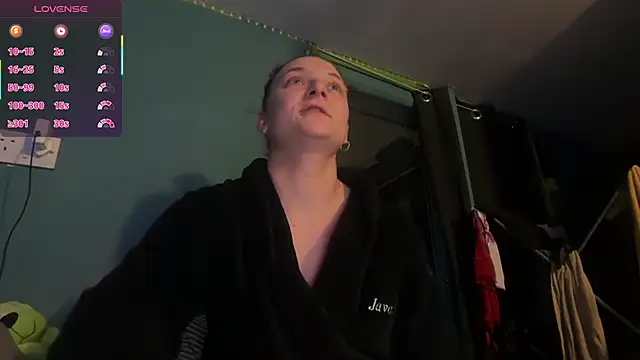 JadeAlexis403 online show from February 8, 9:29 pm