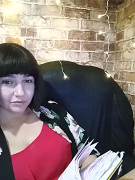 Snapshot of itismyhobby chatting on December 15, 1:13 am itismyhobby online show from December 15, 1:13 am