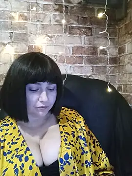 Snapshot of itismyhobby chatting on December 18, 11:51 pm itismyhobby online show from December 18, 11:51 pm