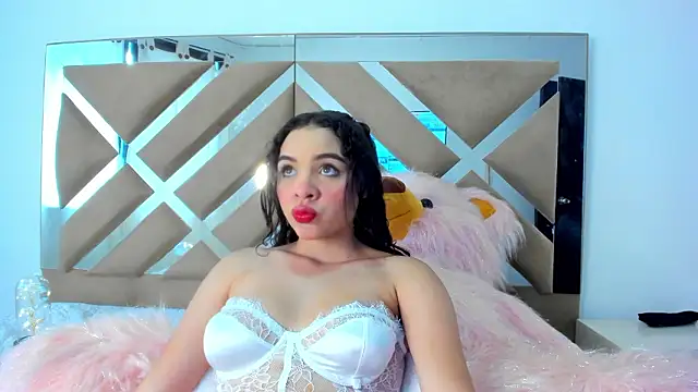 KimSantos online show from February 28, 7:37 pm