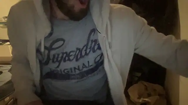 Snapshot of raoulbtnbois chatting on February 12, 1:50 pm raoulbtnbois online show from February 12, 1:50 pm