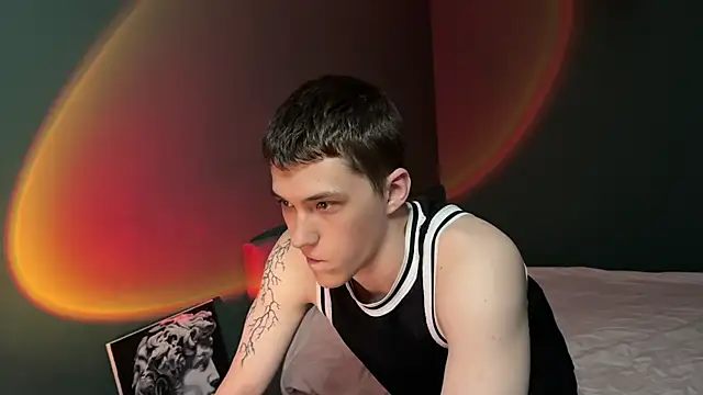 cronck52 online show from March 25, 6:14 pm