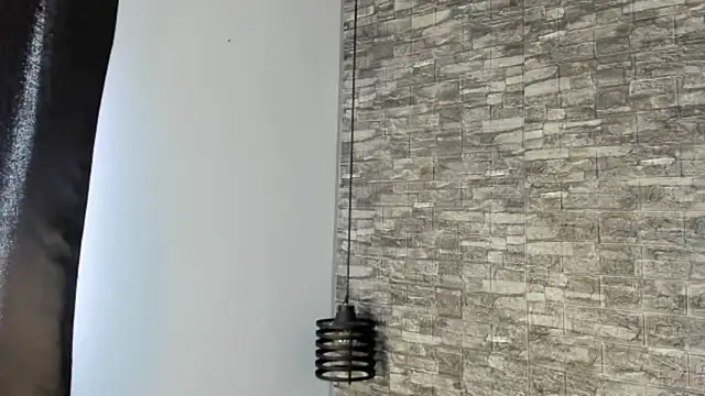 ASHLEY COLLINS1 online show from April 17, 1:58 pm