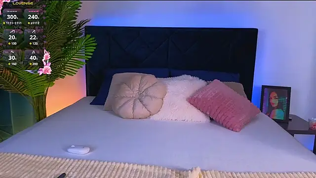 MissMichellee online show from March 15, 10:27 pm