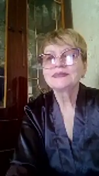 Snapshot of SophieBurns chatting on June 22, 8:33 am SophieBurns online show from June 22, 8:33 am