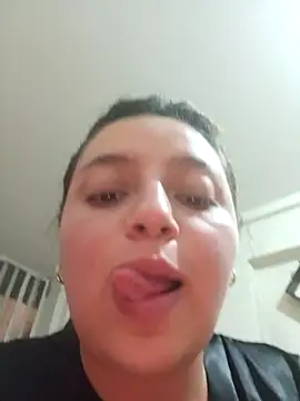 Snapshot of MajoArias chatting on February 14, 5:37 am MajoArias online show from February 14, 5:37 am