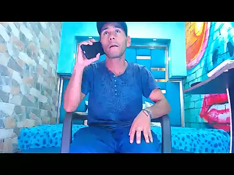 warmNoah online show from February 21, 2:56 am