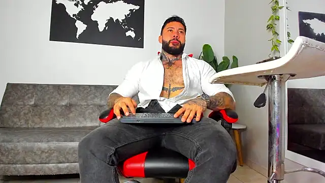 Alessrose online show from February 11, 7:41 pm