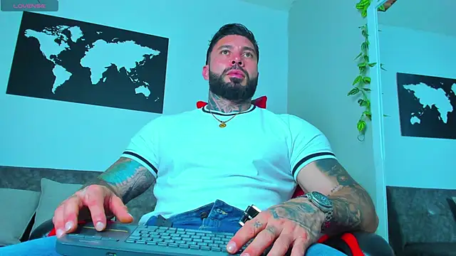 Alessrose online show from April 14, 7:53 pm