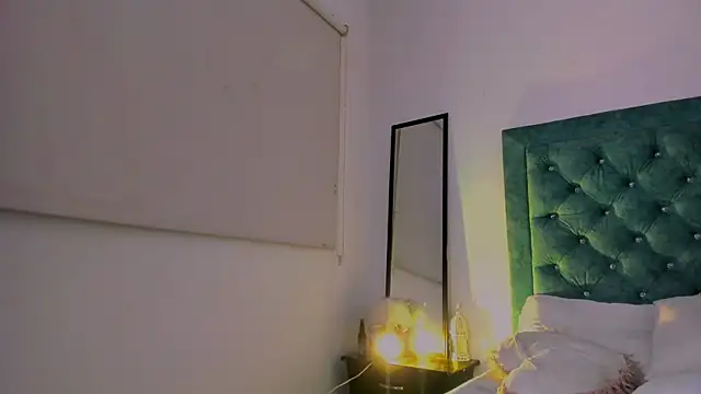 LatinoDark online show from February 28, 4:02 am