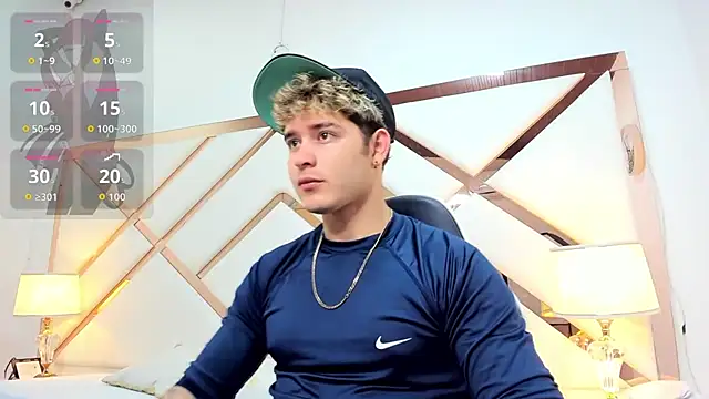 rayan linxx online show from April 13, 7:41 pm