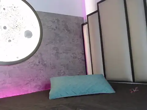 Sharlo Alvarez online show from February 18, 8:16 pm