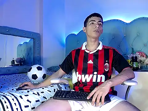 Apolo Richards online show from February 26, 8:30 pm