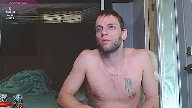 Snapshot of cguffey2284 chatting on May 6, 10:59 pm cguffey2284 online show from May 6, 10:59 pm