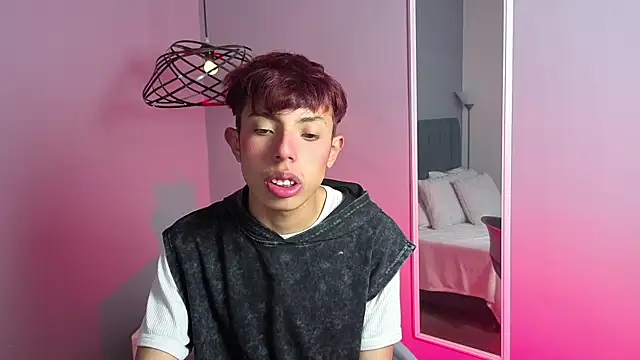  camilo ortiz online show from March 31, 7:14 pm