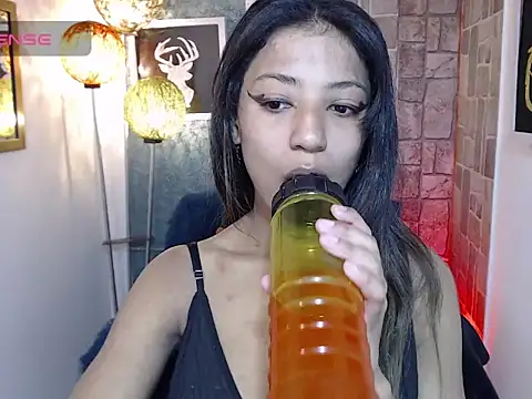 Scarleet miaa online show from February 19, 6:59 pm