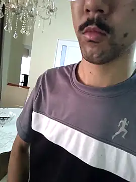 Snapshot of MOREN044 chatting on February 6, 2:53 pm MOREN044 online show from February 6, 2:53 pm