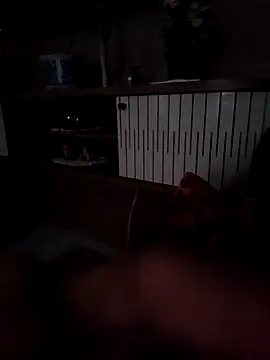 Snapshot of MOREN044 chatting on March 18, 2:53 pm MOREN044 online show from March 18, 2:53 pm