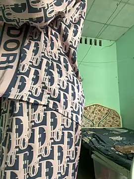 Snapshot of Lewd_couple chatting on February 27, 2:55 am Lewd couple online show from February 27, 2:55 am